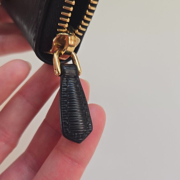 Prada Small Zippy Wallet - Picture 6 of 7